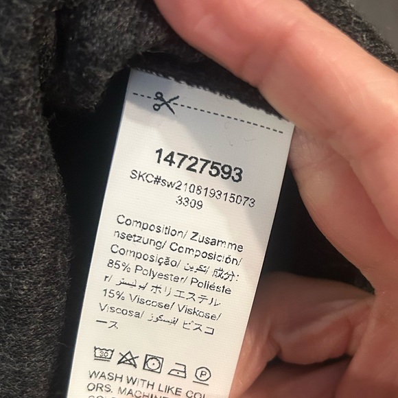 SHEIN Light and Dark Gray Hacci Tops with Long Dolman Sleeves (Bundle of 2) - Picture 13 of 13